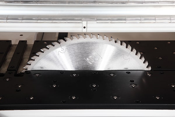 法蘭盤緊固結(jié)構(gòu) 法蘭盤緊固結(jié)構(gòu)